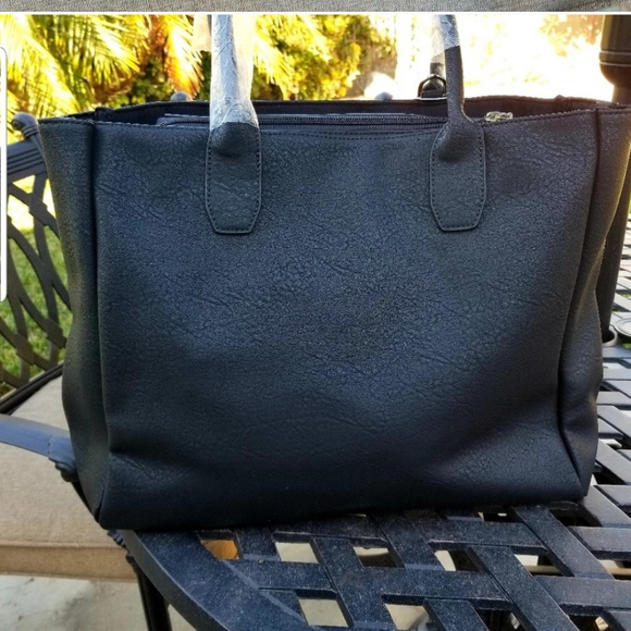 🌼 1 left! Vegan Leather Black Dog Tote - Picture 4 of 8